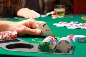 Online Gambling - Avoid These Mistakes At The Poker Table 